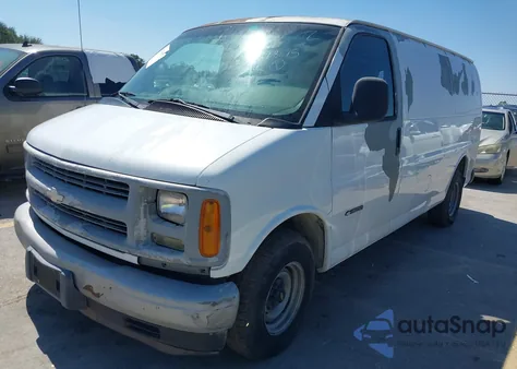 2002 Chevrolet Express from USA, damaged, VIN 1GCFG15W821154512